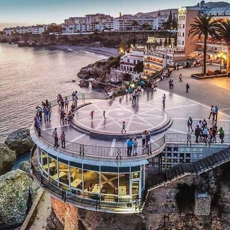 Soleado Apartamento En Nerja Zewnętrze zdjęcie