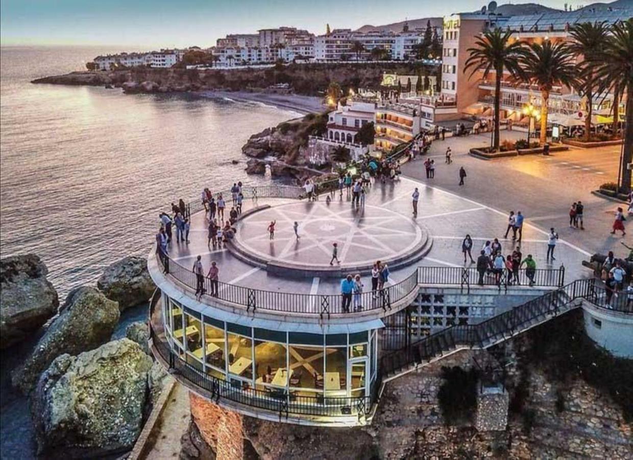 Soleado Apartamento En Nerja Zewnętrze zdjęcie